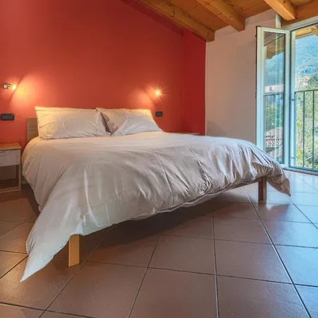 Mansarda Sole E Lägenhet