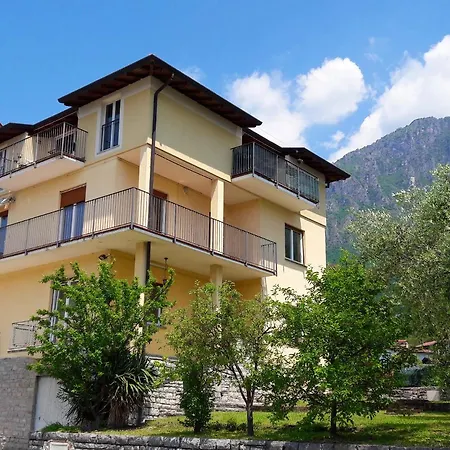 Mansarda Sole E Lägenhet *