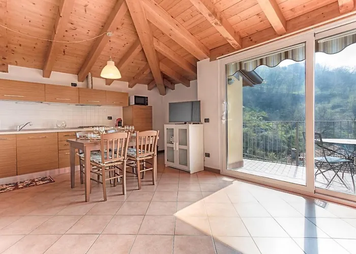 Mansarda Sole E リエルナ